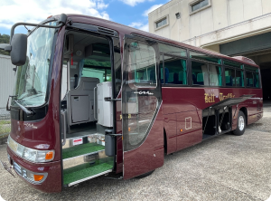 関西＜京都・滋賀＞｜安心安全の貸切バスなら「さくら株式会社」｜中型バス