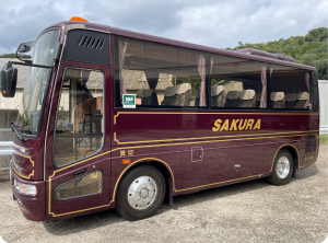 関西＜京都・滋賀＞｜安心安全の貸切バスなら「さくら株式会社」｜小型バス