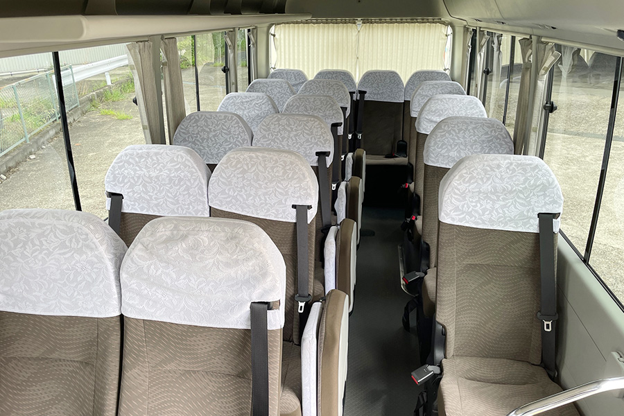 大型バス